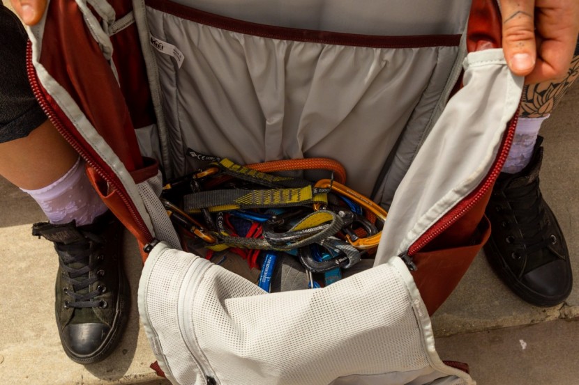 rei co-op ruckpack 40 - the tapered shape of the rei ruckpack allows for heavy gear to fall...