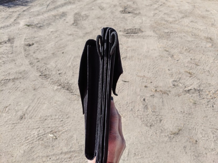 instapark mercury 27 - its storage pocket made it wider and less portable than other panels.