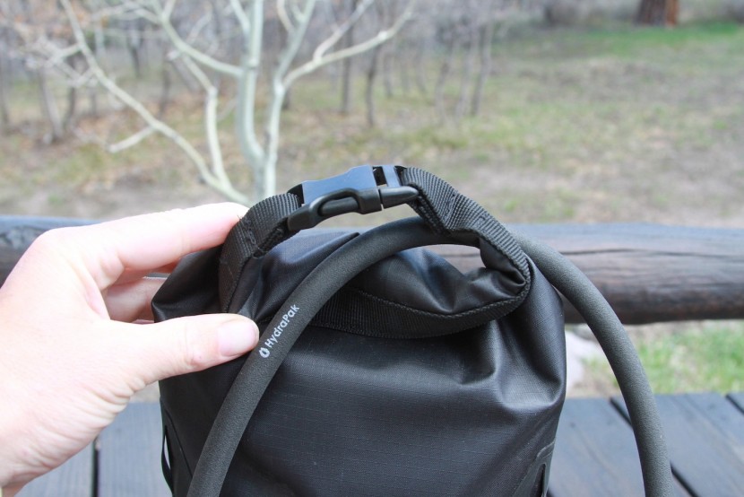 hydrapak hydrasleeve - the roll-top sleeved encloses the hydration bladder to keep it...