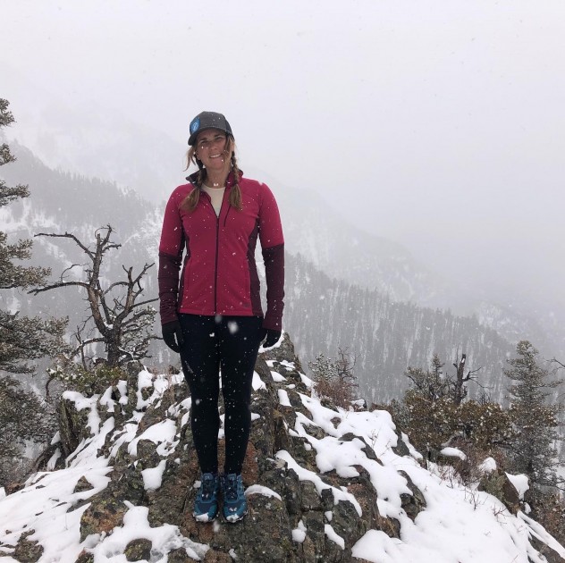 outdoor research vigor full-zip for women - a look at the lengthy fit and design of this warm, yet breathability...