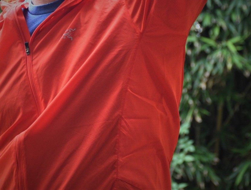 the incendo has built-in breathable mesh panels that run from the...