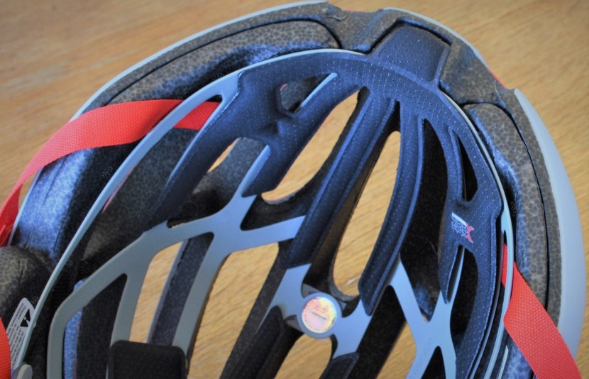 bell z20 mips - the comfortable x-static padding is optimally placed and helps...