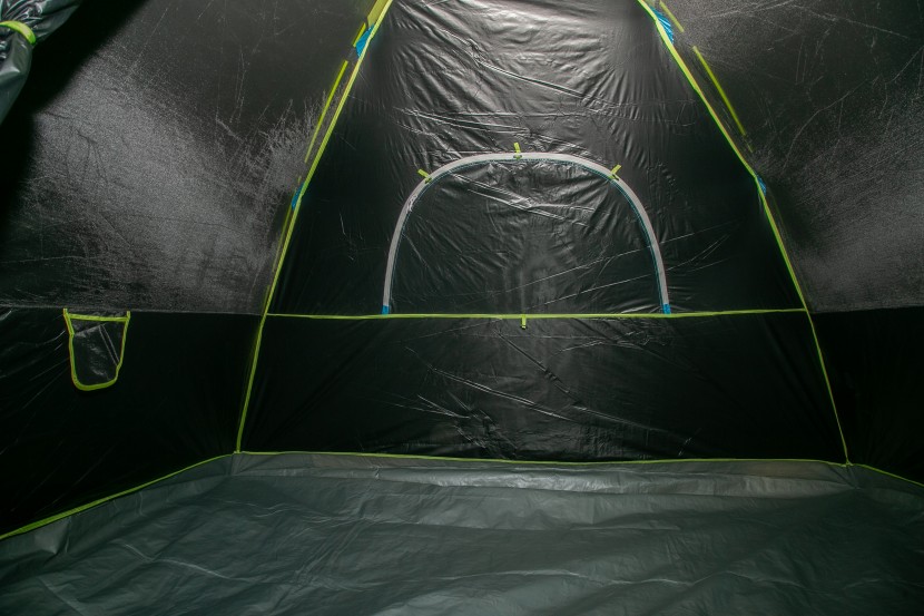 coleman dark room sundome 6 - the no-frills, blacked out (fly on) interior of the sundome 6. note:...