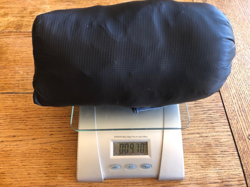 arc'teryx nuclei fl for women - low-weight and easy to pack inside the included stuff sack.