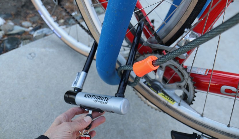 kryptonite kryptolok - the locking mechanism in the kryptonite kryptolok tended to "stick"...