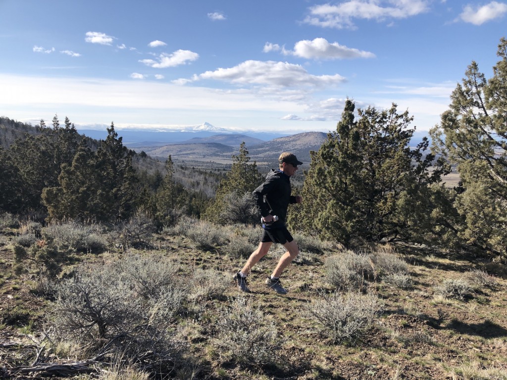 new balance fresh foam arishi trail - mt. jefferson, the second tallest mountain in oregon, in the...