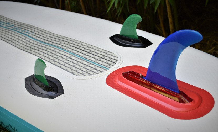 each of the three fins is removable for versatility and customization.