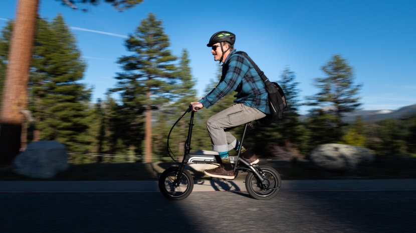 swagcycle eb5 plus folding - the swagcycle feels surprisingly powerful when you twist the...