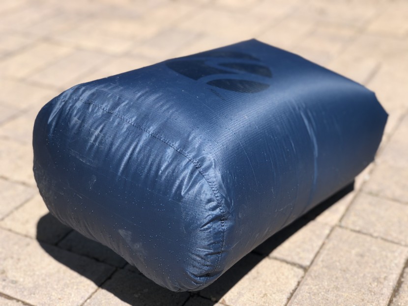 matador droplet xl packable - the oval shape of this bag makes it easier to find things all the...