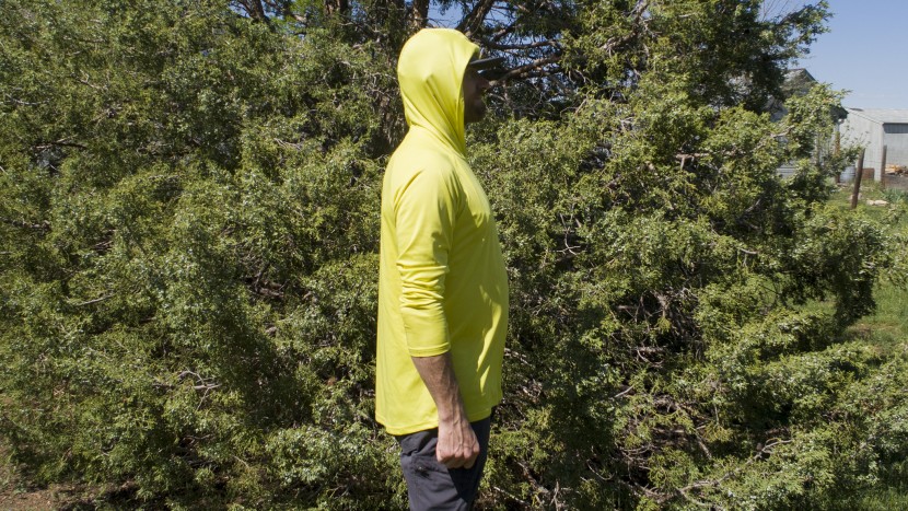 the fit of the baleaf includes long stretchy sleeves, a relaxed...