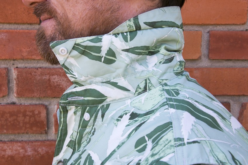 the sol patrol ii features a double-collar that can be flipped up...