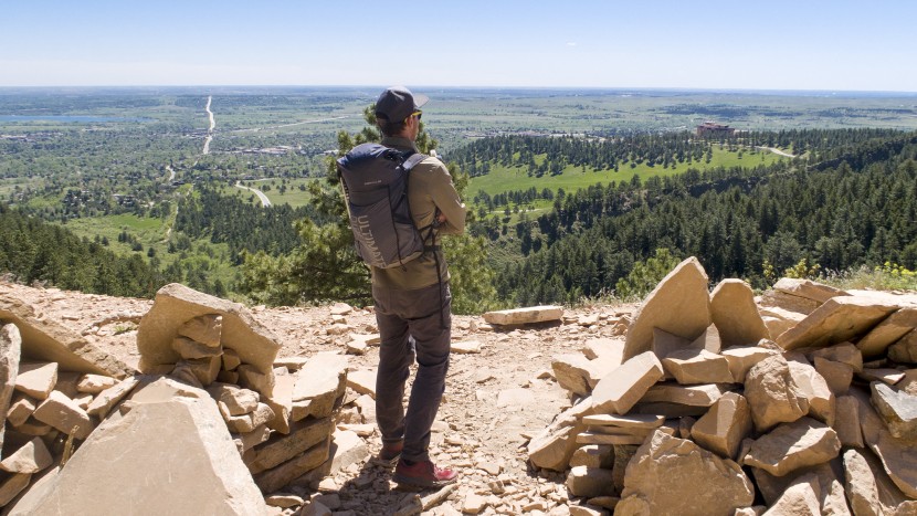 mountain hardwear canyon long sleeve - the displaced shoulder seams and lack of a hood make this a great...