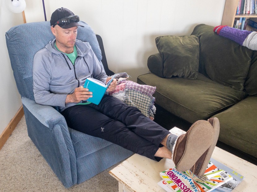 the sorel falcon ridge slipper strikes a number of excellent...