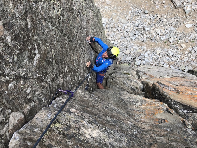 climbing cams - following an awesome trad corner in ophir, what crack climbing...