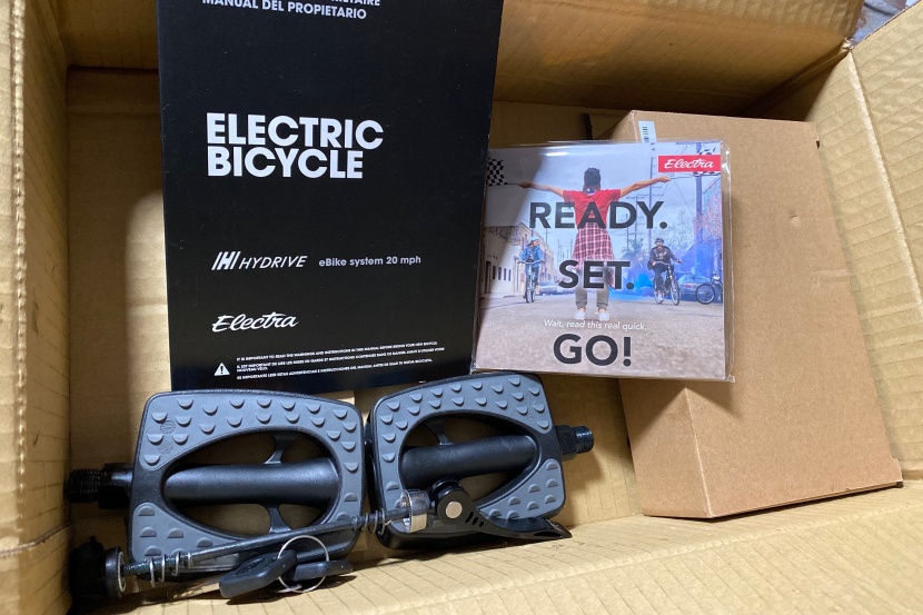 electra townie go! 7d - the townie was the only bike we tested that didn't come with tools...