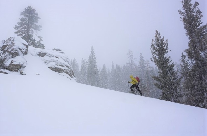 rei co-op drypoint gtx - the drypoint gtx is ultralight, but it doesn't include any pit zips...