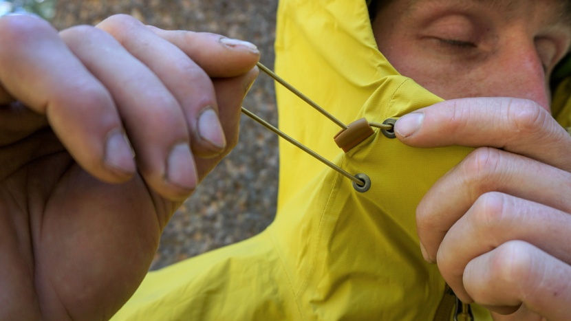 rei co-op drypoint gtx - the hood drawcord is secured by sliding it into this narrow groove...
