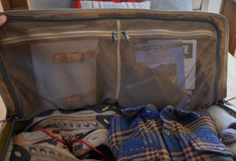 the two zippered mesh pockets underneath the top lid are a nice...