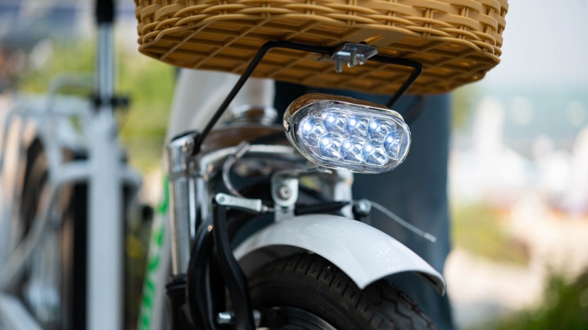 nakto camel 250 - fenders, basket, headlight, rear rack, the list of features goes on...