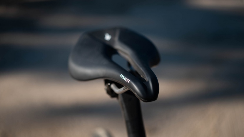 specialized diverge comp carbon - the body geometry power sport saddle is very comfortable.