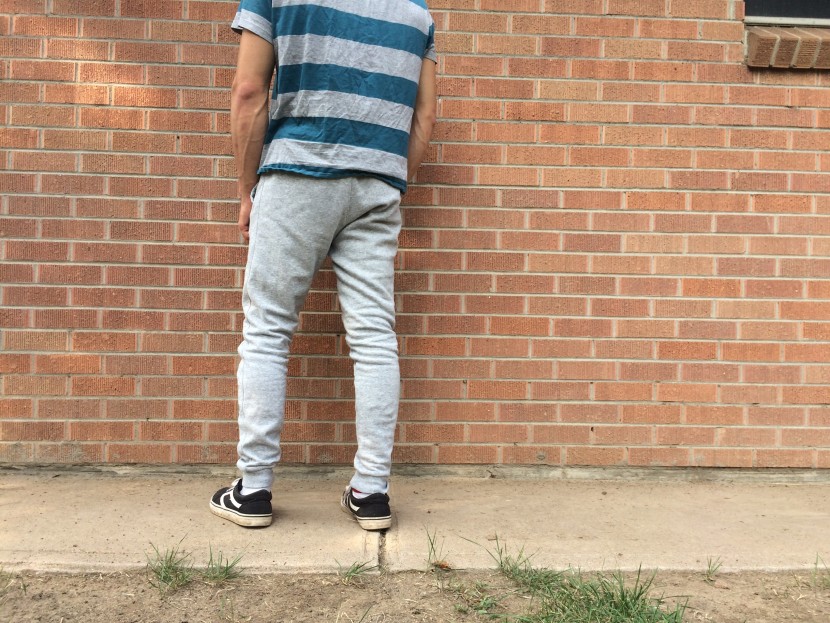 sweatpants mens - the tight fitting under armour rival fleece.