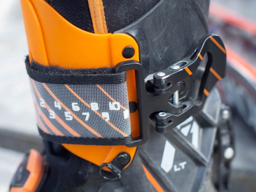scarpa f1 lt - this is the main cuff strap/buckle of the f1 lt. the velcro does...