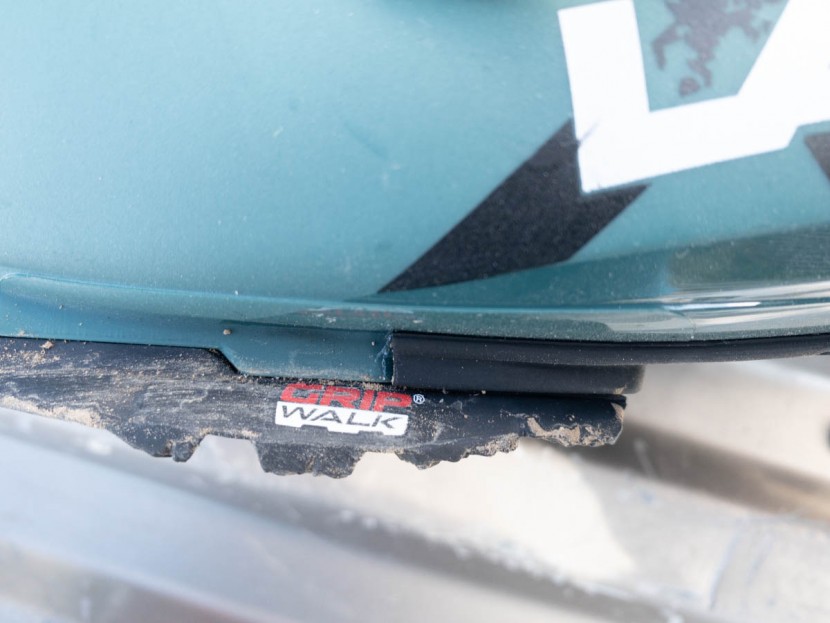 lange xt3 120 - the gripwalk sole of the lange xt3 works in matched resort bindings...