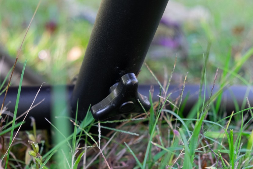 four easy to turn knobs are used to secure the five sections of...