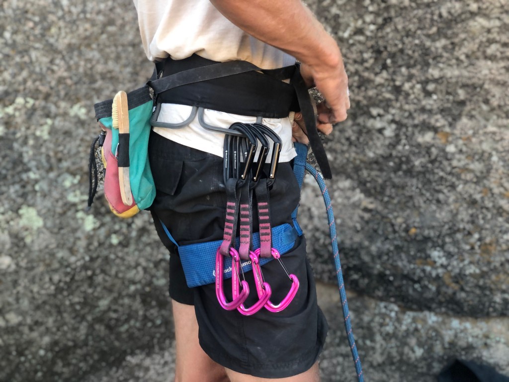black diamond momentum - the momentum is a budget harness that is comfortable and heavily...