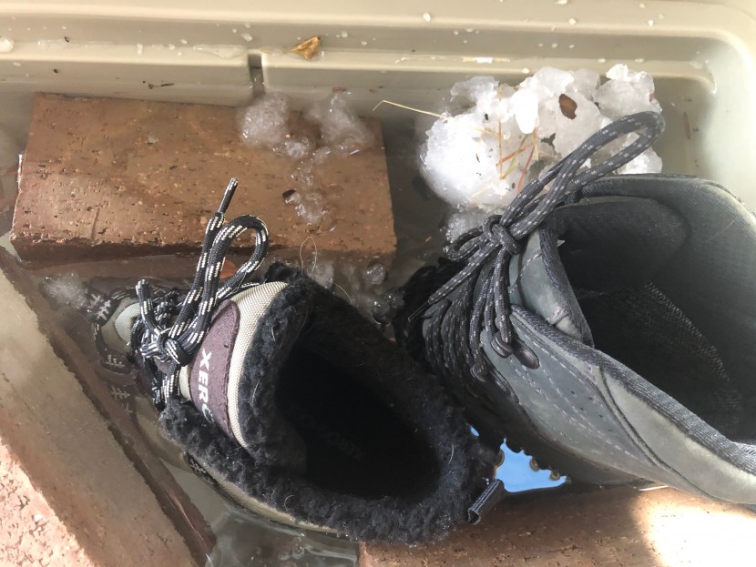 xero shoes alpine - comparing the warmth of the alpine on the left with the bridger on...