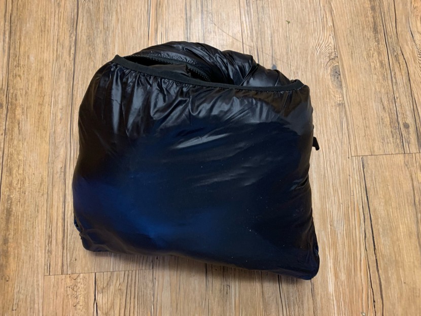 patagonia fitz roy hooded - the patagonia fitz roy is on the heavy side and doesn't compress...