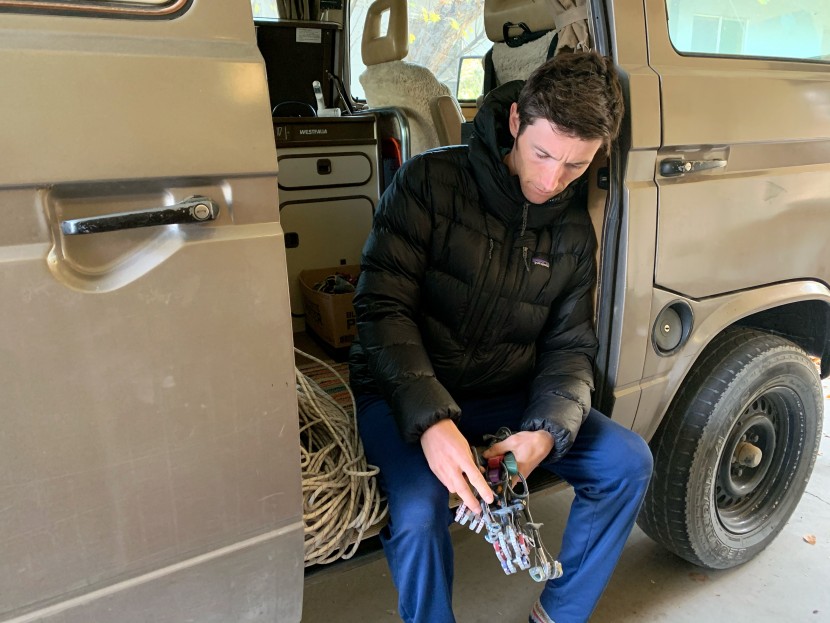 patagonia fitz roy hooded - stay warm this winter with the patagonia fitz roy.