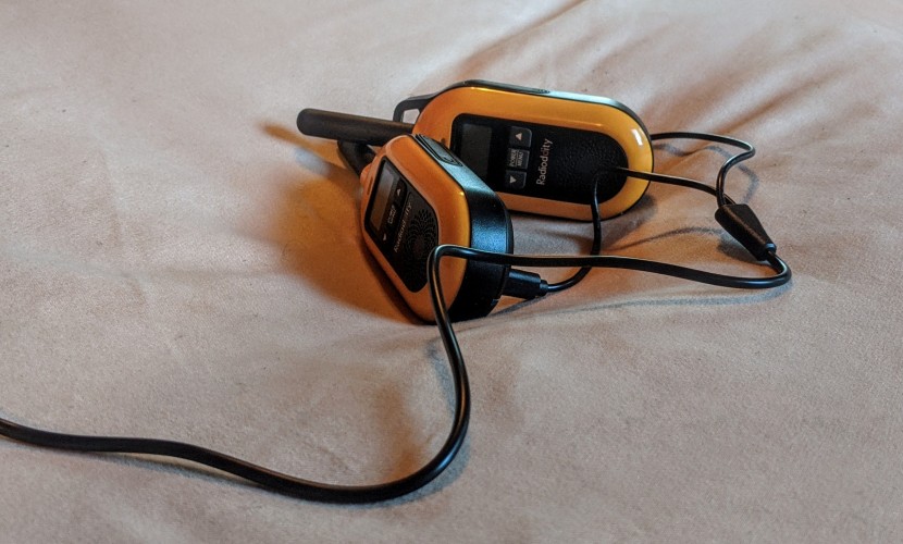 radioddity fs-t2 - the y-shaped cable makes charging a breeze.