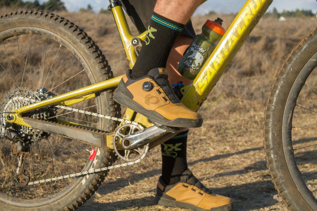 pearl izumi x-alp launch spd - these shoes are right as home as an everyday workhorse.