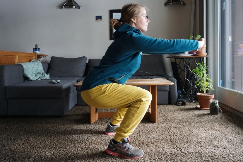 sweatpants womens - testing the ease of movement of the baleaf jogger.