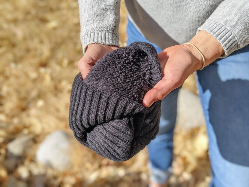 beanie womens - the ozero is lined with fuzzy polar fleece.