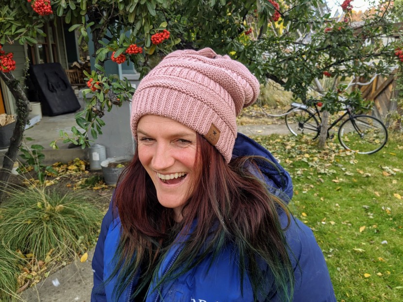 beanie womens - the durio is not designed to roll-adjust but is instead meant to be...