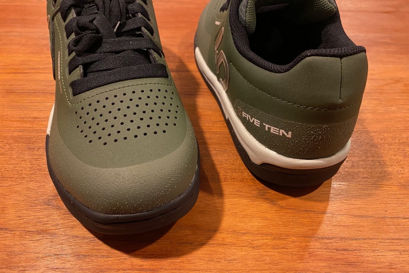 mountain bike flat shoes - different shoes provide varying levels of breathability. we examine...