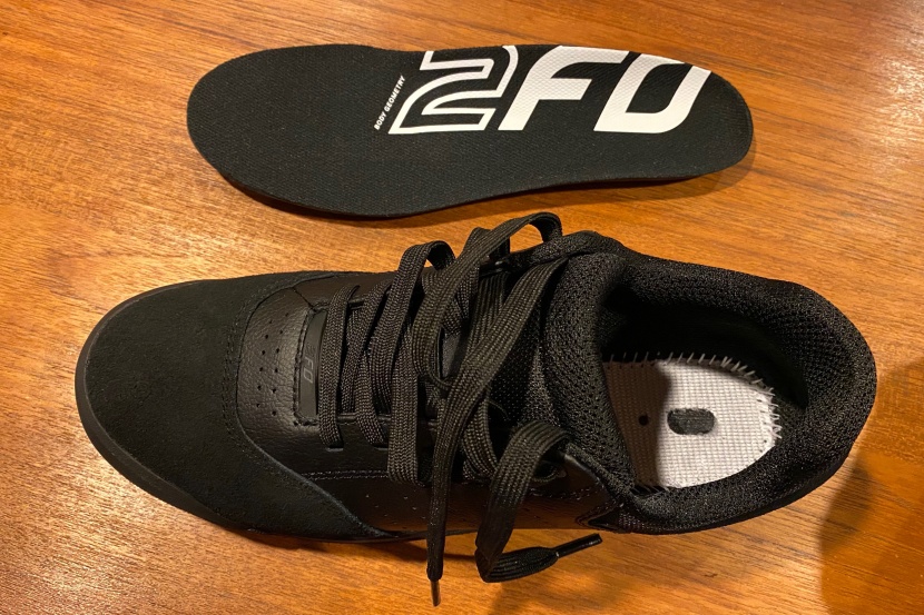 specialized 2fo roost flat - we found the 2fo roost to be quite comfortable with a medium volume...