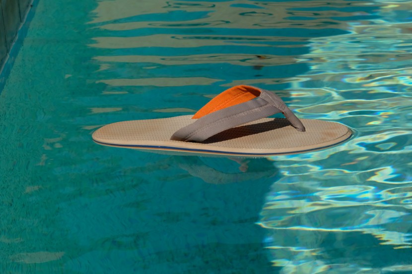 flip flops men - while most flip flops are quite buoyant, it's worth double-checking...