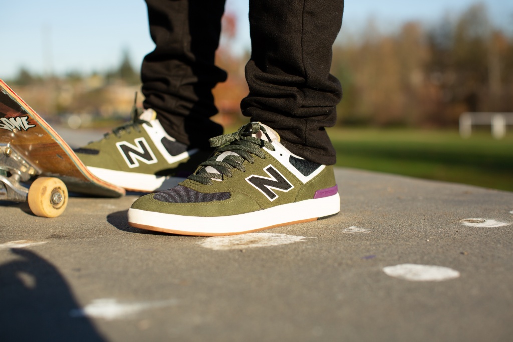 skate shoes - the mesh panels give the new balance all coasts 574 v1 a good amount...