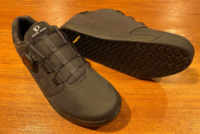 pearl izumi x-alp launch - the cordura fabric seems to breathe well, plus it dries quickly.