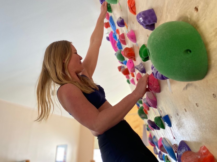 bra - alison tests out the bali comfort revolution bra on our home...