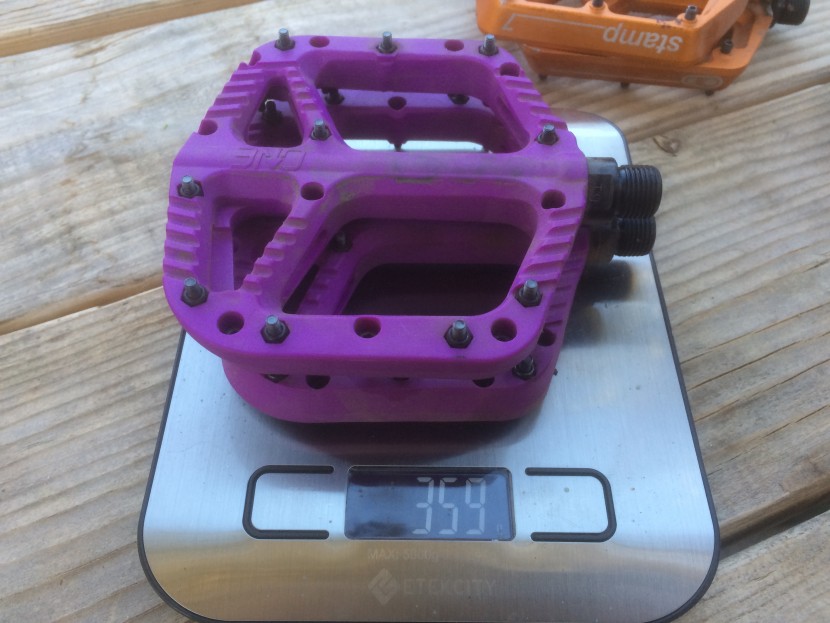 mountain bike flat pedals - we loved the price, weight, and stability of this pedal.