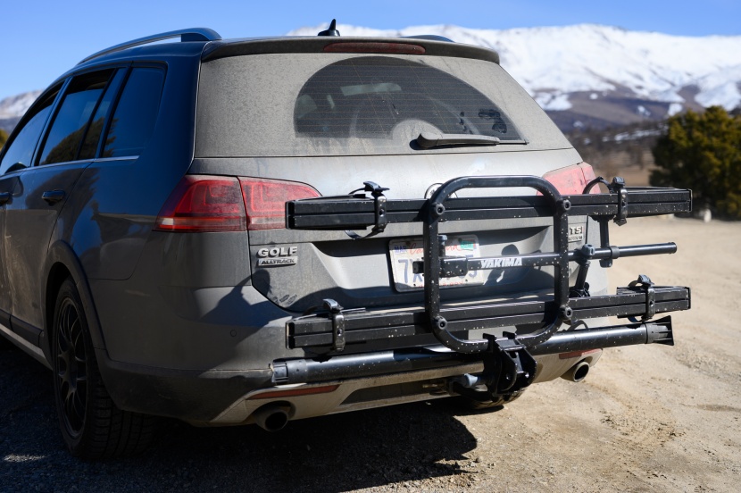 yakima onramp - the onramp secures to the receiver with a 1/2-inch bolt. it isn't...