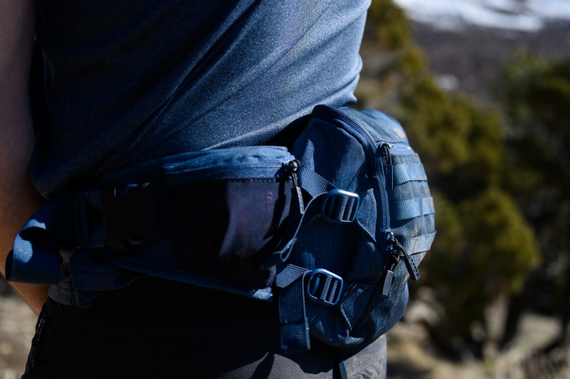 mountain bike hip pack - the ion traze 3l is a comfortable hip pack that sits nice and flush...