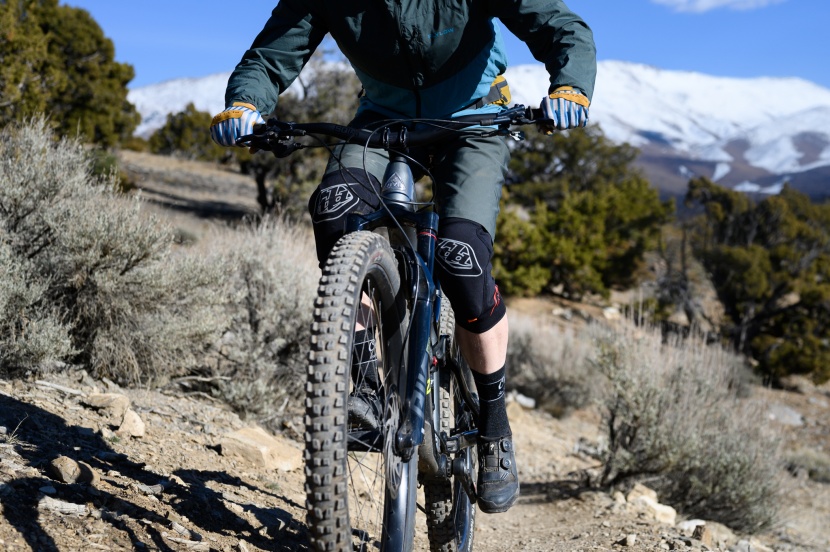 troy lee designs raid knee guard - pedaling abilities are not a priority. that said, the raid knee...