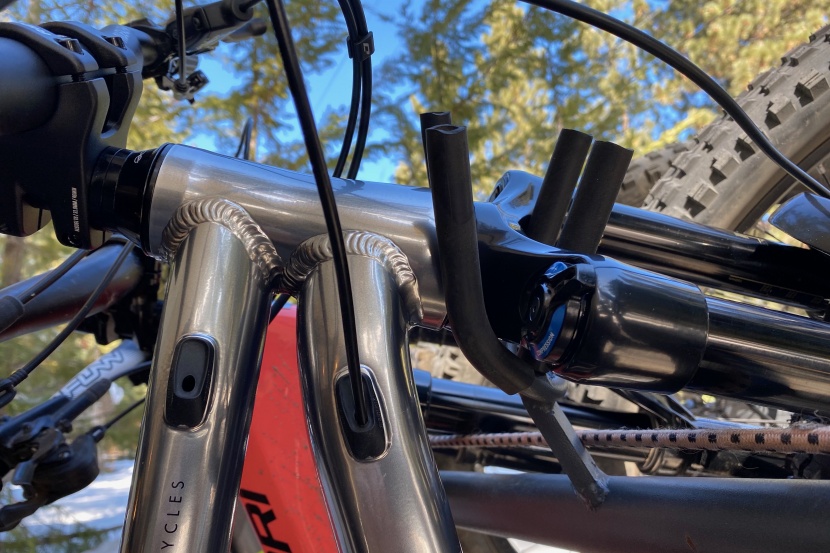 north shore nsr-6 - the nsr-6 doesn't come with any security features to lock the bikes...