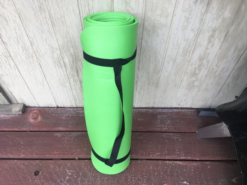 the hemingweigh exercise mat is lightweight and packs away easily...