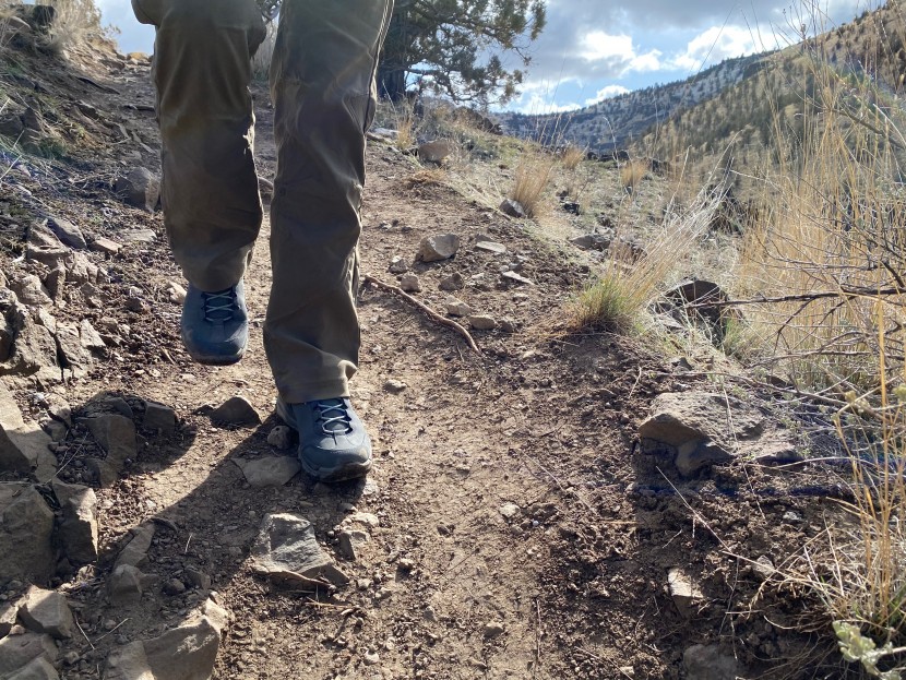 lowa locarno gtx lo for women - a capable shoe for moderate hiking, this shoe has understated styling.